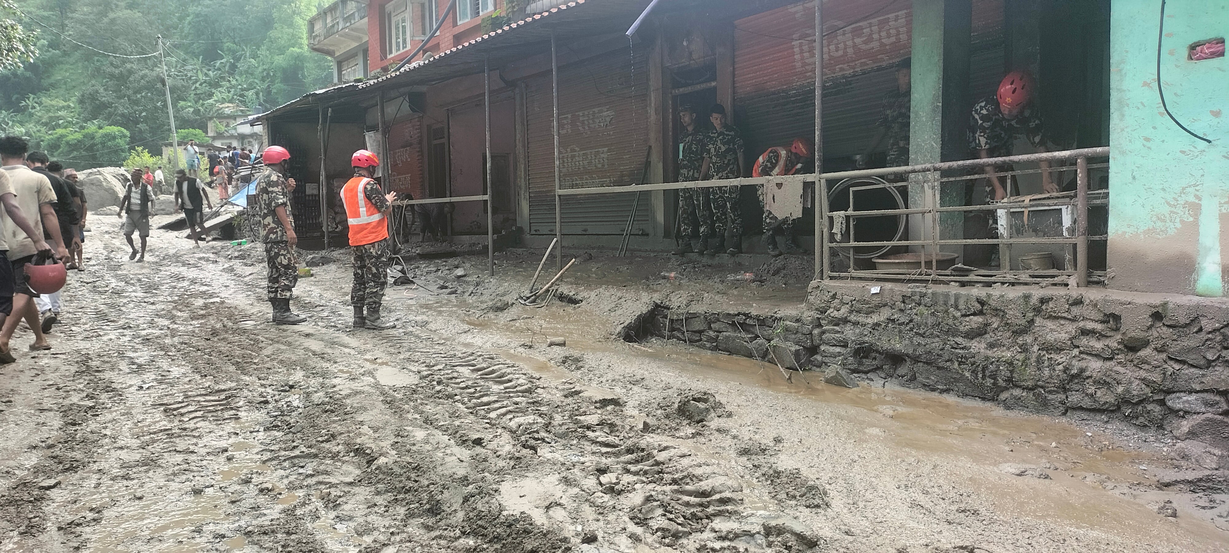 सिन्धुपाल्चोकमा तीनसय ४८ परिवार विपदको जोखिममा, एकसय ३६ परिवार विस्थापित