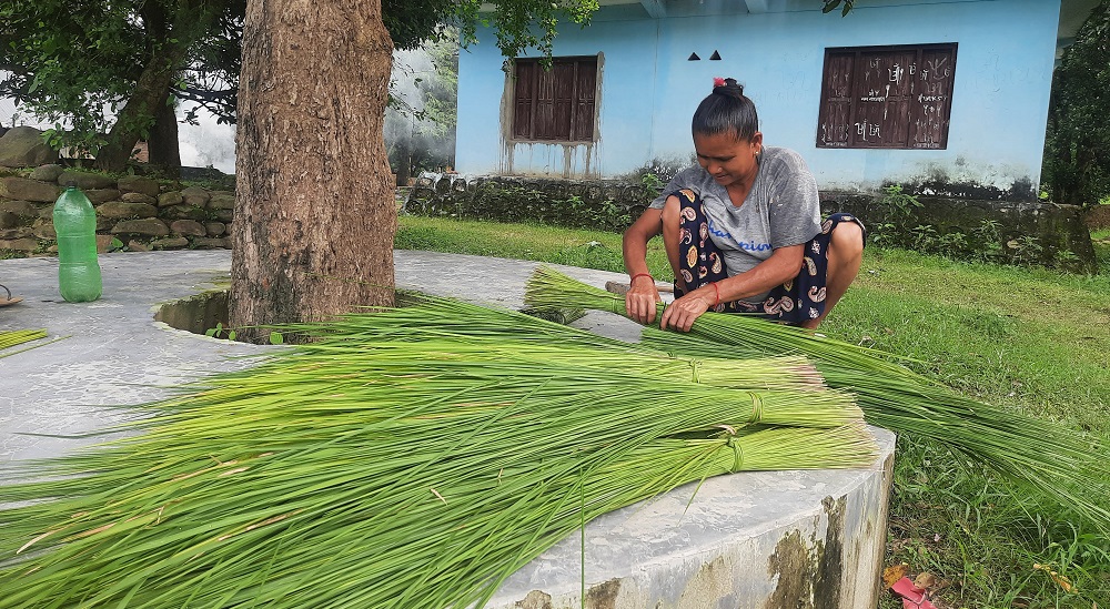 सम्झना : जो कुचोसँग चामल साटेर चलाउँछिन् जिविका