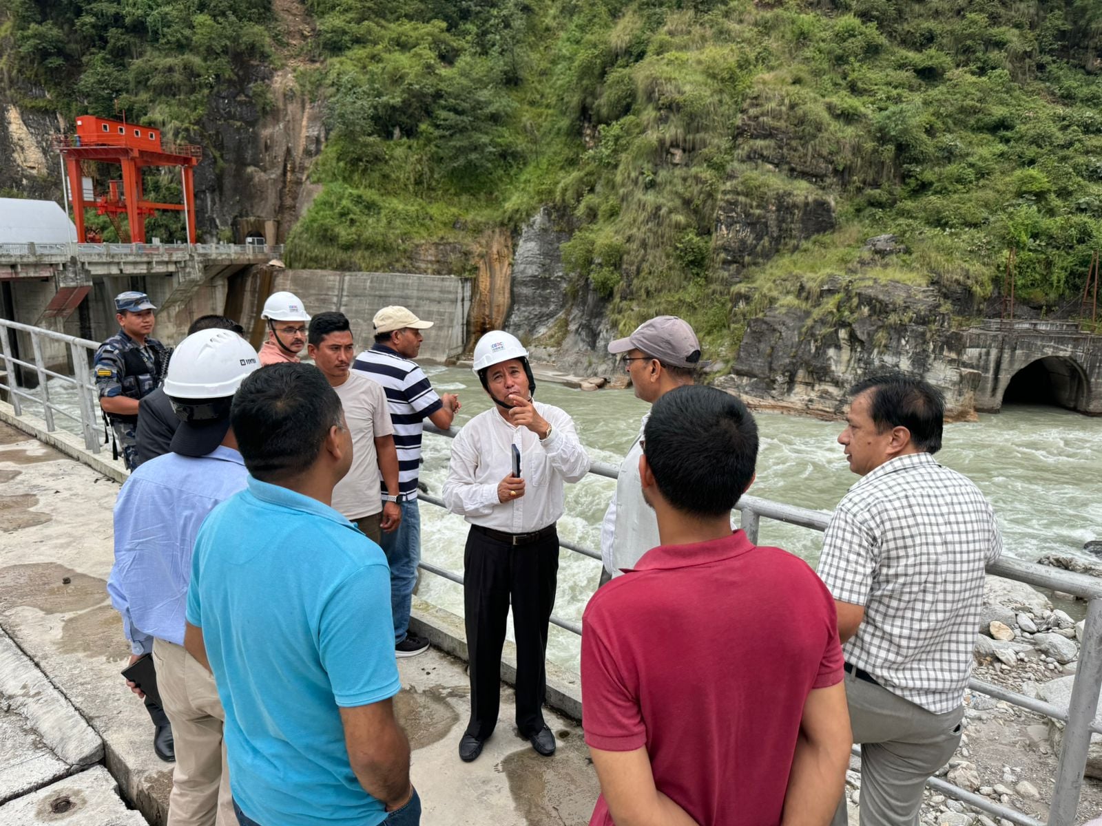 मध्यभोटेकोशीलाई एक महिनामै विद्युत उत्पादन गर्न मन्त्रीको निर्देशन, कति छ सम्भव ?