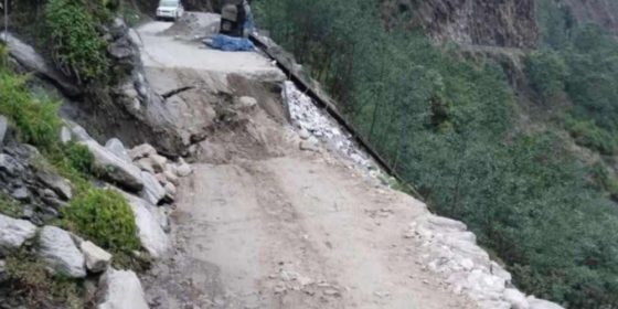 किन बन्द गरियो कोदारी राजमार्ग ?
