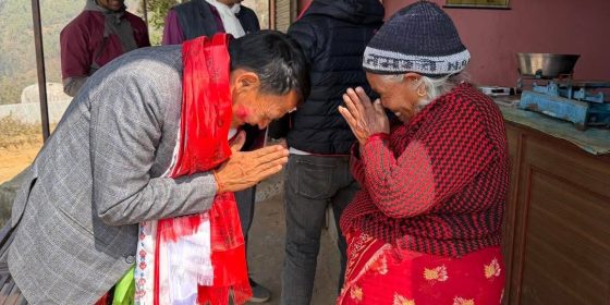 घरदैलोका क्रममा ईन्द्रावती पुग्यो एमाले