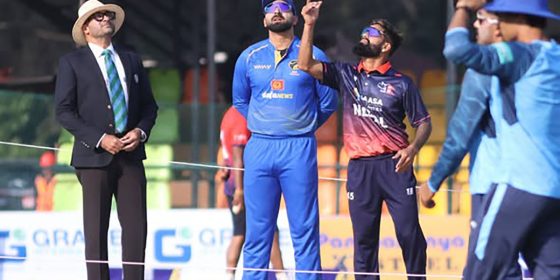 युएईविरुद्ध नेपालले जित्यो टस, रोज्यो ब्याटिङ