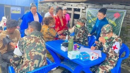 पाँचपोखरीमा सेनाले दियो ७२१ नागरिकलाई स्वास्थ्य सेवा
