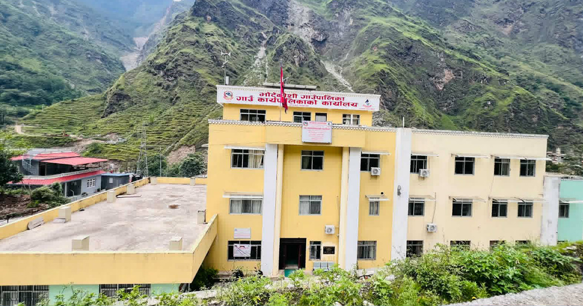 भोटेकोशी गाउँपालिकाले रसुवा बाढीपीडित ७४ परिवारलाई जनही दुई लाख दिने